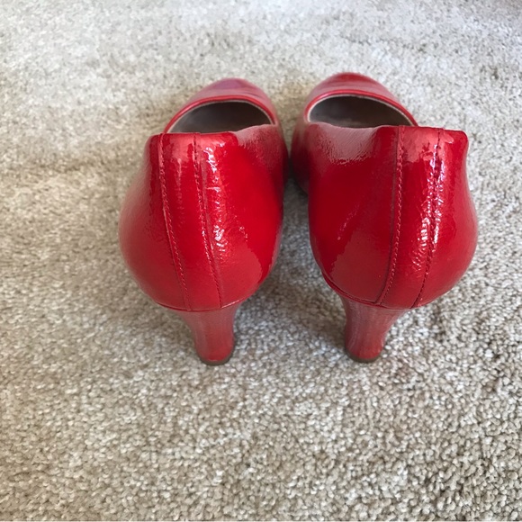 AEROSOLES Red Heels - Picture 4 of 4